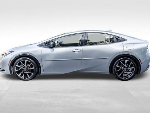 Used 2023 Toyota Prius Prime FWD image 10