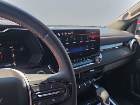 Used 2023 Chevrolet Colorado Z71 w/ Z71 Convenience Package 2 image 14