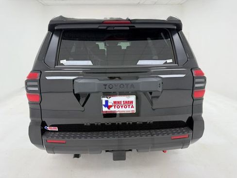 New 2026 Toyota 4Runner SR5 AWD/4WD image 39