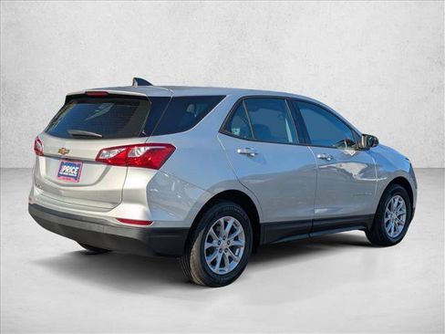 Used 2019 Chevrolet Equinox LS image 5
