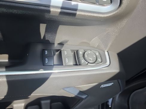 Used 2022 Chevrolet Silverado 1500 LTZ w/ LTZ Convenience Package II image 13