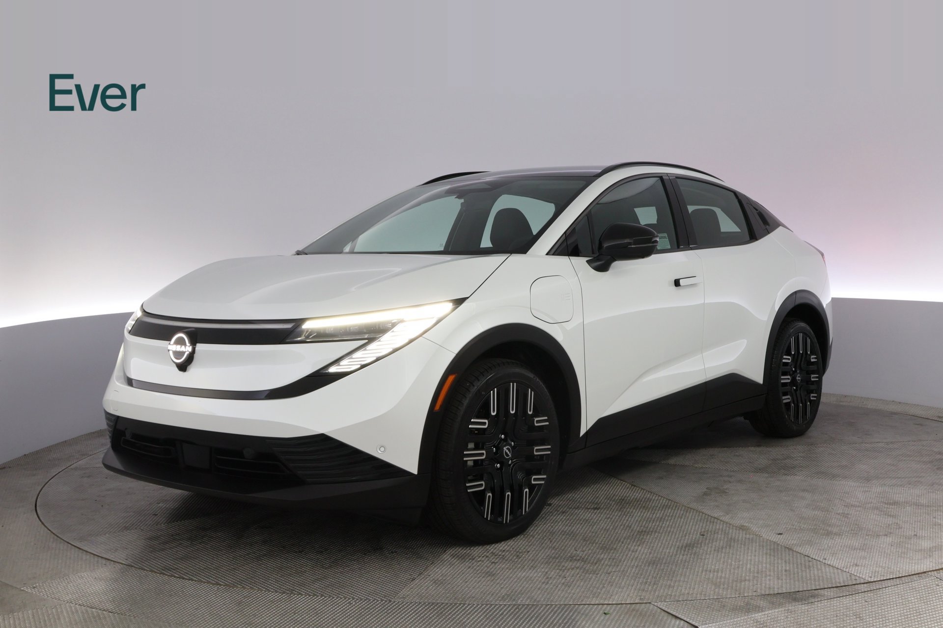 Used 2026 Nissan Leaf Platinum+ FWD image 2
