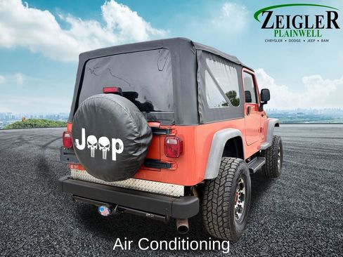 Used 2005 Jeep Wrangler Unlimited AWD/4WD image 5