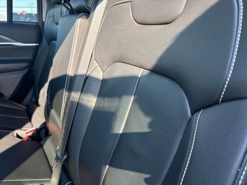 Used 2023 Jeep Grand Cherokee Limited image 33