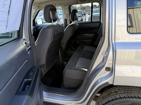 Used 2014 Jeep Patriot Latitude image 6
