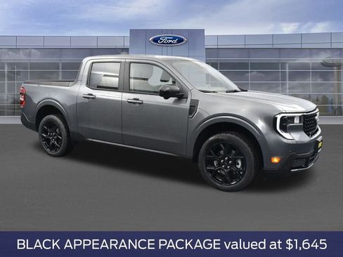 New 2025 Ford Maverick Lariat w/ Black Appearance Package image 3