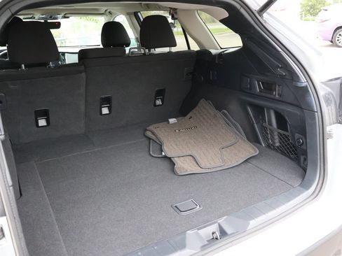 Used 2024 Subaru Outback Premium AWD/4WD image 17