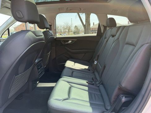 Used 2022 Audi Q7 Premium Plus w/ Premium Plus Package image 21