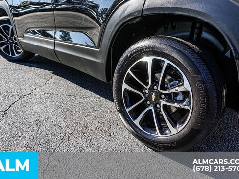 Used 2025 Chevrolet TrailBlazer LT image 16