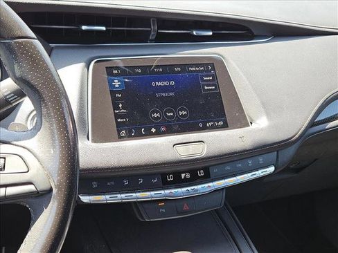 Used 2019 Cadillac XT4 Sport FWD image 13