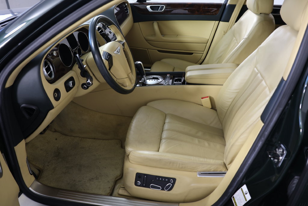Used 2008 Bentley Flying Spur Flying Spur AWD/4WD image 18