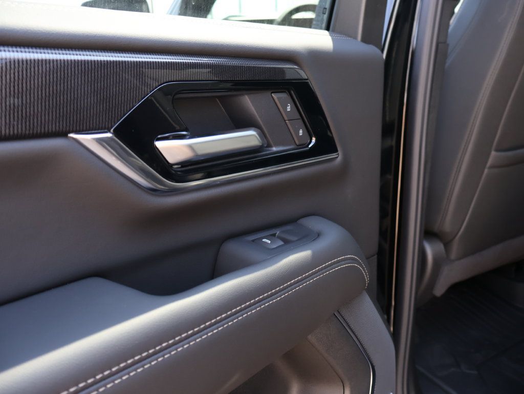 New 2026 GMC Yukon Elevation w/ LPO, Floor Liner Package AWD/4WD image 23