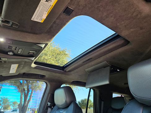 Certified 2020 Cadillac Escalade Platinum w/ Escalade Sport Edition image 14