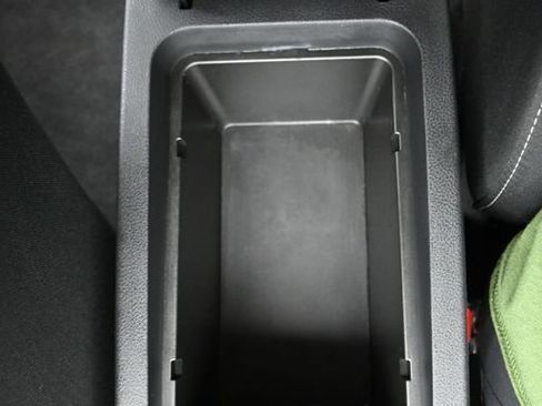 Used 2025 Nissan Altima 2.5 SV image 21