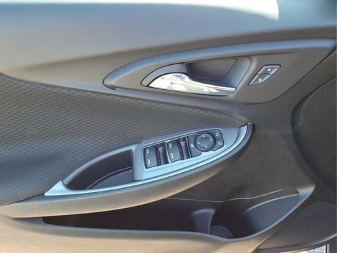 Used 2025 Chevrolet Malibu LT FWD image 8
