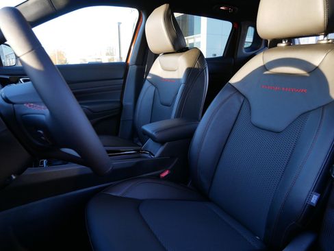 New 2026 Jeep Compass Trailhawk w/ Trailer Tow Group image 9