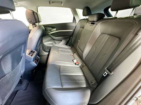 Used 2022 Audi e-tron Premium image 22