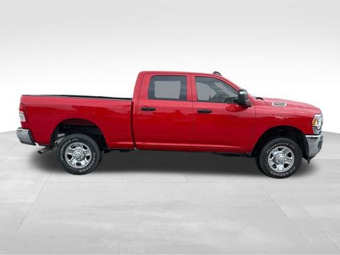 Used 2024 RAM 2500 Tradesman w/ Chrome Appearance Group AWD/4WD image 8