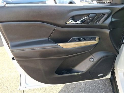 Used 2018 GMC Acadia Denali w/ Technology Package image 14