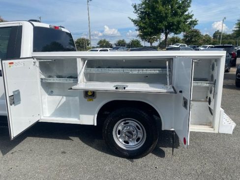 Used 2022 Ford F250 XL w/ Power Equipment Group AWD/4WD image 10