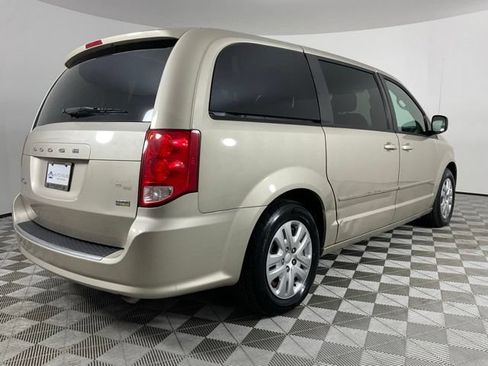 Used 2016 Dodge Grand Caravan SE w/ Quick Order Package 29E SE FWD image 9