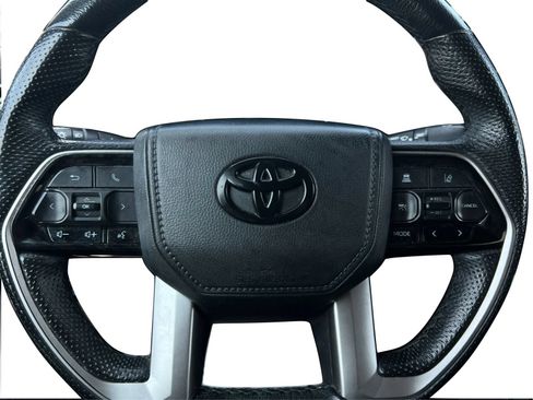 Used 2022 Toyota Tundra Limited w/ Power Package AWD/4WD image 22