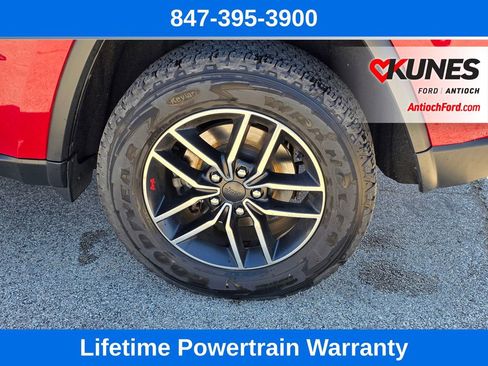 Used 2019 Jeep Grand Cherokee Trailhawk AWD/4WD image 11
