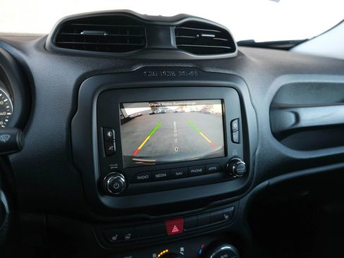 Used 2017 Jeep Renegade Latitude image 43