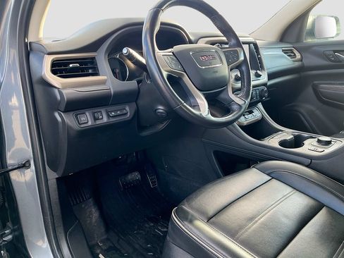 Used 2021 GMC Acadia Denali w/ Denali Ultimate Package AWD/4WD image 9