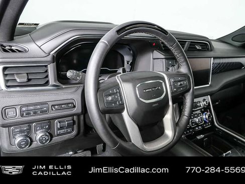 Used 2023 GMC Yukon XL Denali w/ Denali Reserve Package image 6