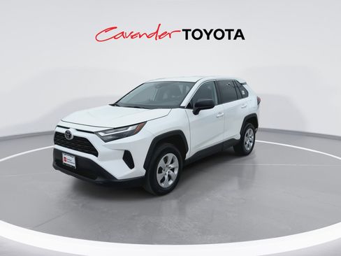 Certified 2025 Toyota RAV4 LE FWD image 4