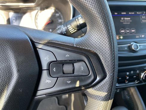 Used 2023 Chevrolet TrailBlazer LT image 16