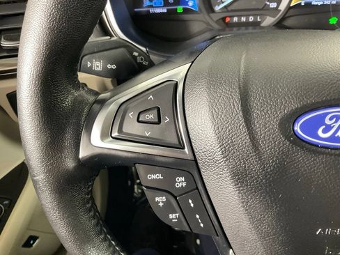 Certified 2019 Ford Fusion SEL FWD image 23