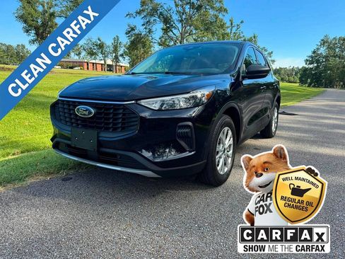 Used 2023 Ford Escape Active w/ Tech Pack #1 AWD/4WD image 1