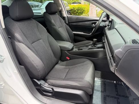 Certified 2025 Honda Accord SE image 20