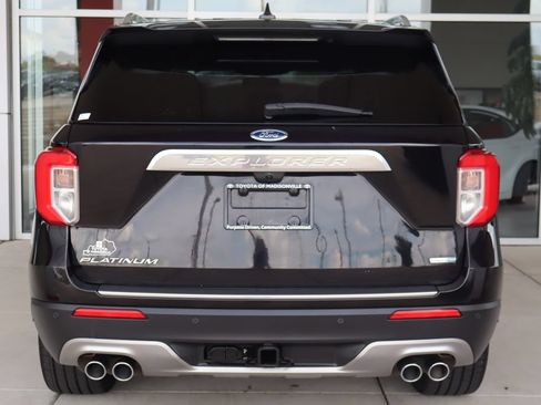 Used 2020 Ford Explorer Platinum w/ Premium Technology Package AWD/4WD image 7
