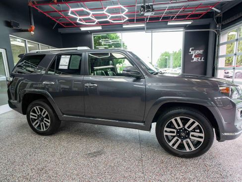 Used 2023 Toyota 4Runner Limited AWD/4WD image 5