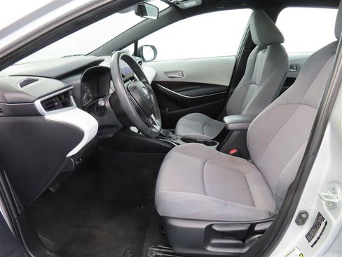 Used 2024 Toyota Corolla SE FWD image 17