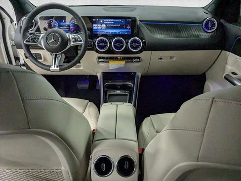 Used 2025 Mercedes-Benz GLA 250 GLA 250 image 13