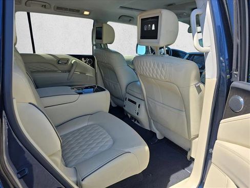 Used 2019 INFINITI QX80 Luxe w/ 22" Wheel Package AWD/4WD image 11