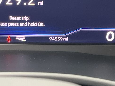 Used 2020 Volkswagen Atlas Cross Sport SEL Premium R-Line image 16