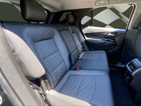 Used 2019 Chevrolet Equinox LT FWD image 27