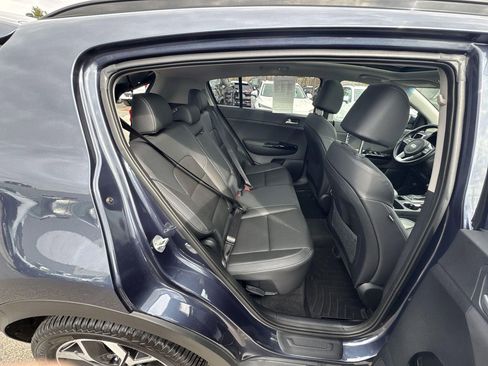 Used 2022 Kia Sportage EX image 27