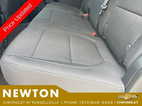 Used 2022 Chevrolet Silverado 2500 Custom w/ Custom Value Package AWD/4WD image 32