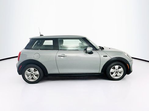 Used 2021 MINI Cooper 2-Door Hardtop w/ Storage Package image 10
