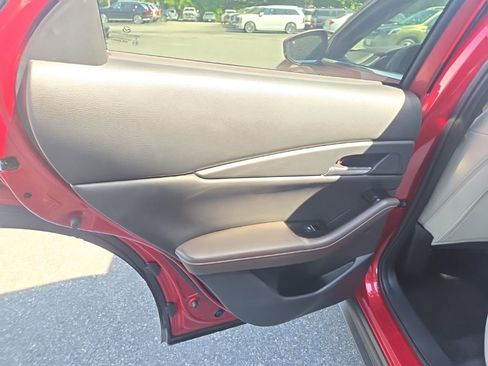 Used 2023 MAZDA CX-30 AWD 2.5 S w/ Premium Package image 9
