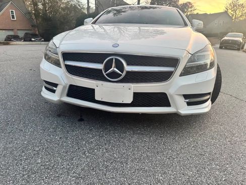 Used 2014 Mercedes-Benz CLS 550 w/ Premium 1 Package image 2