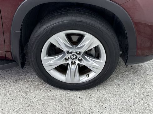 Used 2019 Toyota Highlander Limited image 45