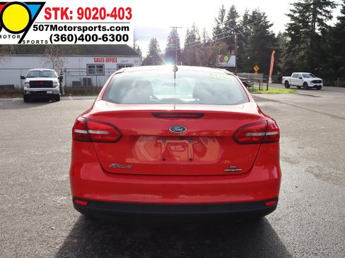 Used 2016 Ford Focus SE image 7