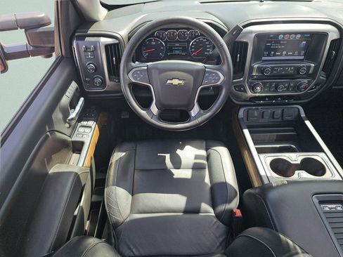 Used 2017 Chevrolet Silverado 1500 LTZ AWD/4WD image 4